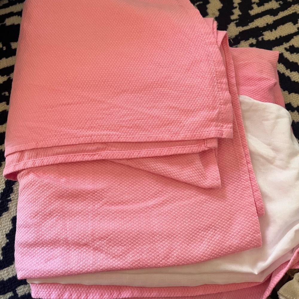 Lilly Pulitzer full/double bed skirt